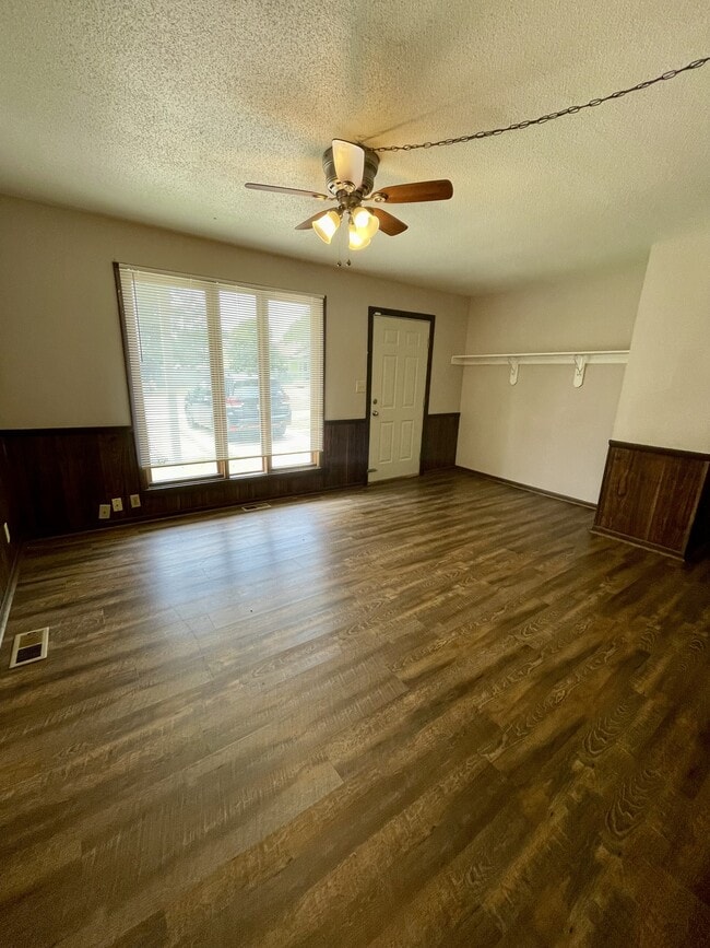 Photo - 2309 S Norwood Ave