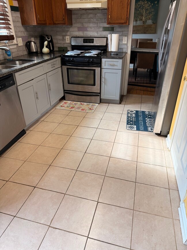 Photo - 1205 Carlysle Park Dr NW