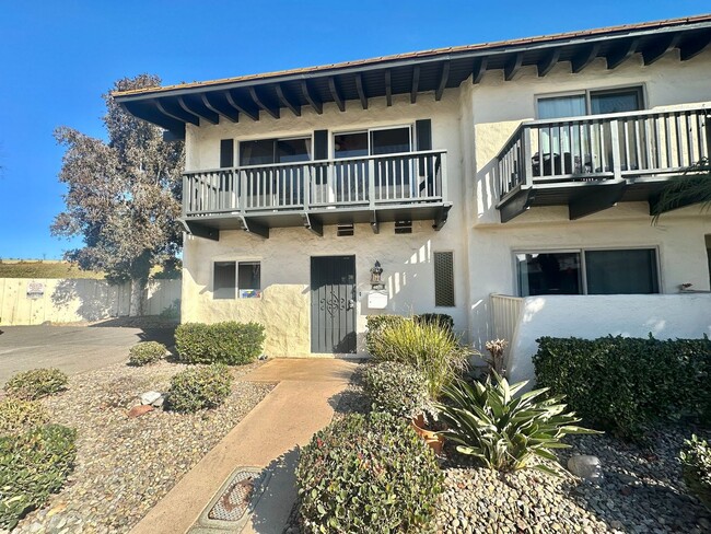 Location Location Location!! New listing s... - Location Location Location!! New listing s... Townhome