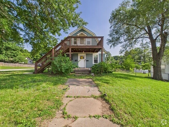 Building Photo - 701 W Kansas St Unit B Rental