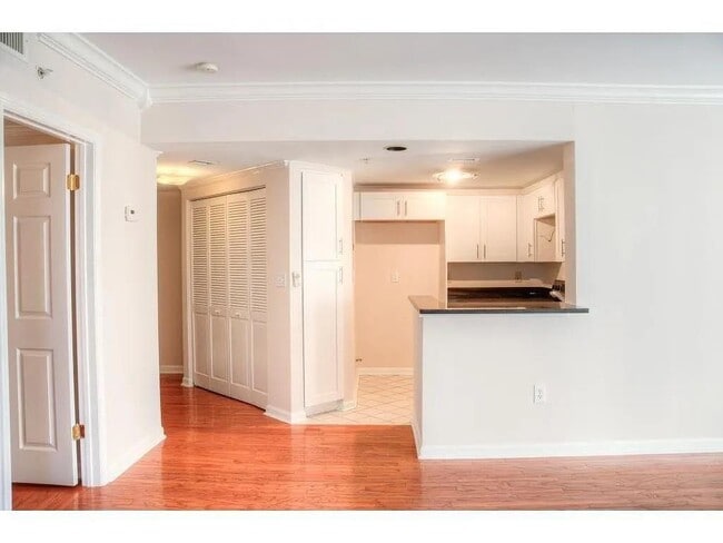 Photo - 199 14th St NE Unidad 2308