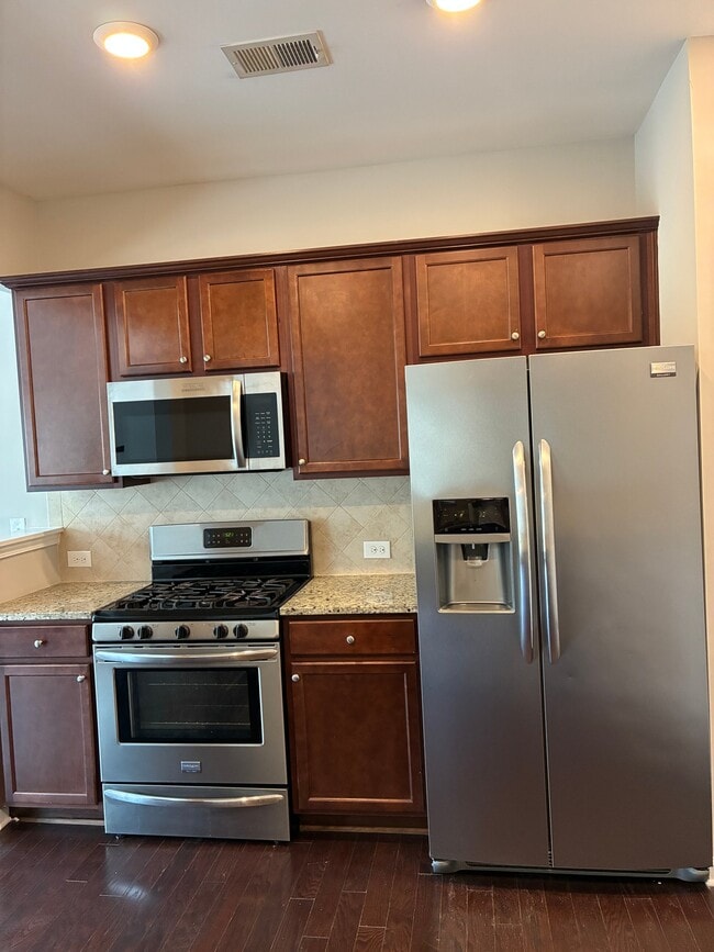 Photo - 1335 Hampton Oaks Dr