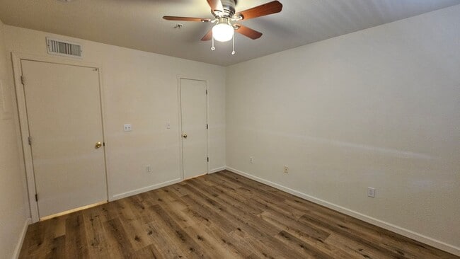 Photo - Arbors 2 Bedroom/2 Bath Condo New Flooring and Paint!