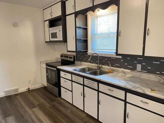 Photo - 2 Bed 1 Bath Single Family Home in Wausau