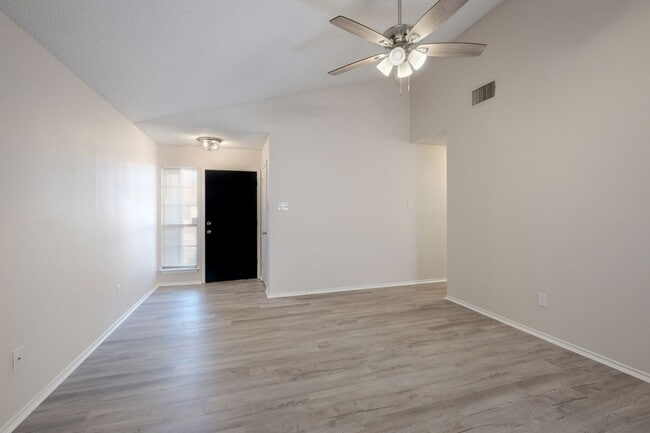 629 Fern Meadow Dr