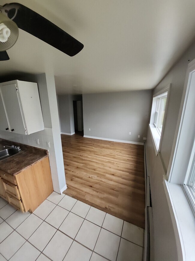 Photo - 63 Caledonia Rd Unit 3