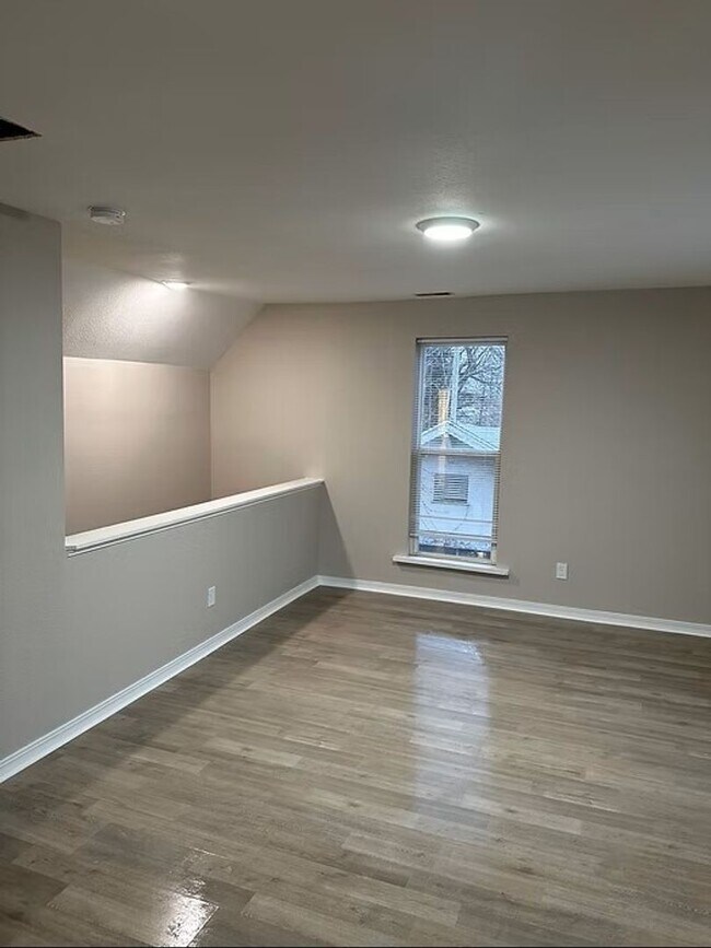Photo - 320 S Florence Ave Unit 320 S Florence Ave  B