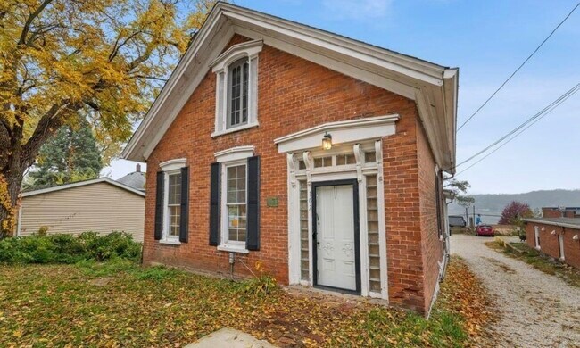 Photo - 107 S High St Casa