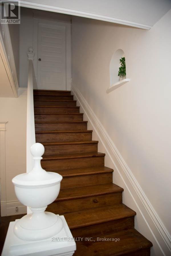 Photo - 522 Colborne St