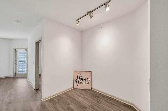 Anatole at Norman general photo - Anatole at Norman