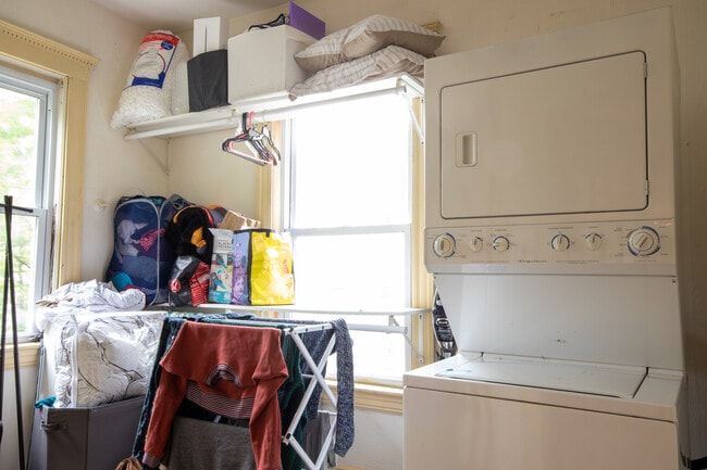 Photo - 142 Calumet St Unit 2