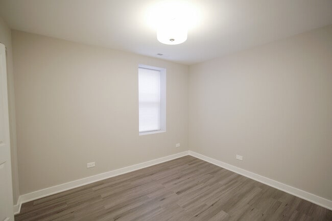 Photo - 2253 S Whipple St Unit GARDEN