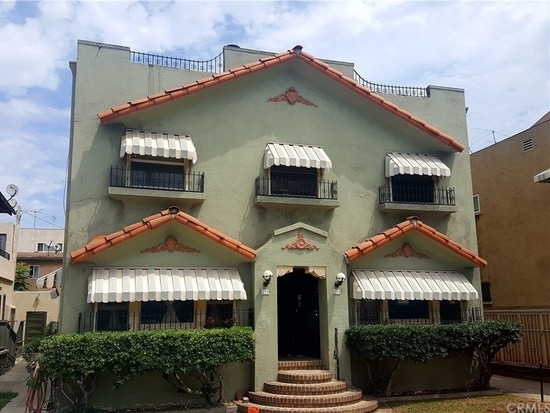 Photo - 225 W 5th St