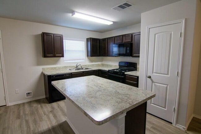 Photo - 2351 Applewhite Mdw Casa