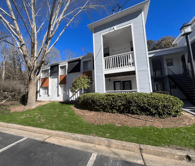 Rugby Valley Apartments For Rent in College Park, GA