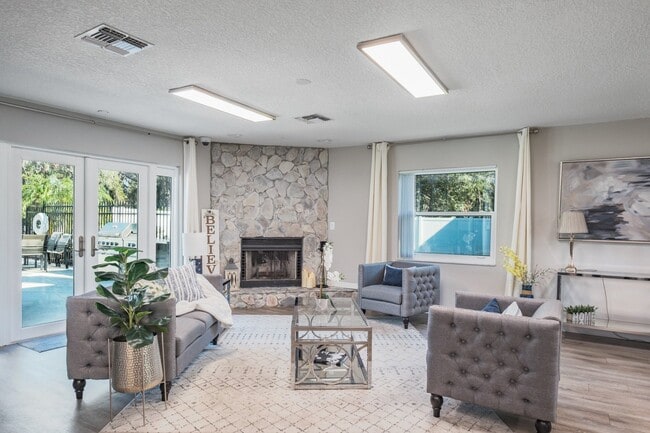 Townsgate Apartments | Plant City, FL | Oficina de arrendamiento - Townsgate Apartments