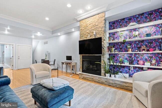 Photo - 1535 Fairmount Ave