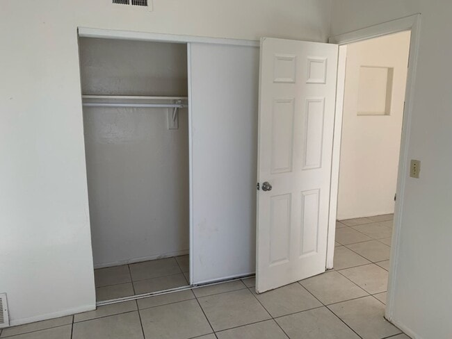 Photo - 379 E Thoroughbred St