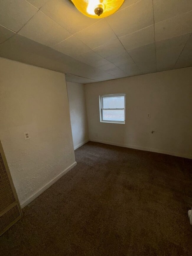 Photo - 1813 Jeanette Ave