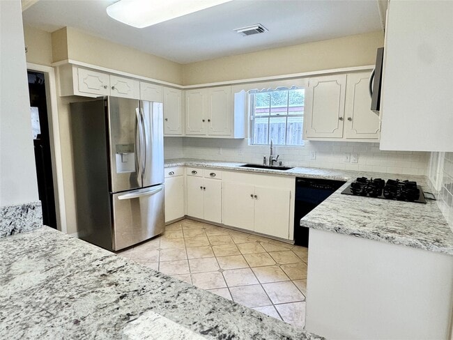 Photo - 8218 Edgemoor Dr