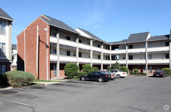 Building Photo - Trinity Square Apartments