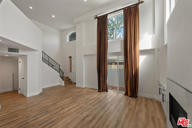1107 Princeton St Unidad 105