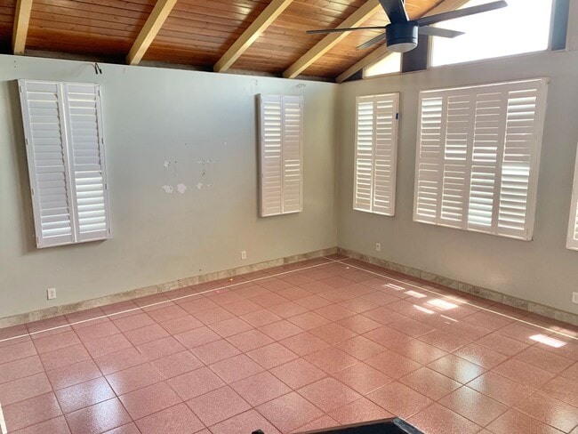 Photo - 938 Makiki St Unit Main