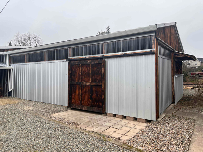 Building Photo - 16163 S Harley Ave Rental
