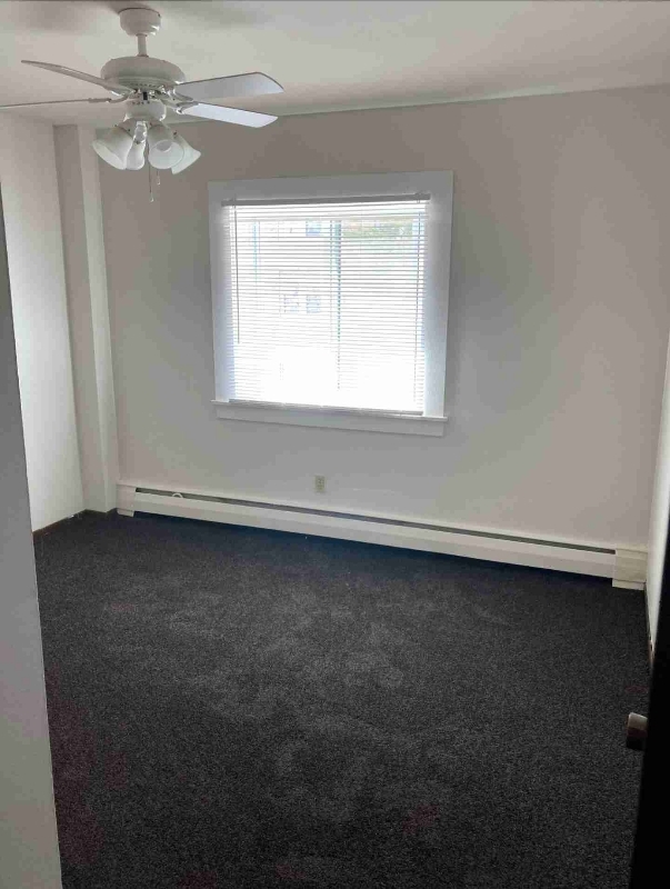 Building Photo - 2919 W Wisconsin Ave Rental