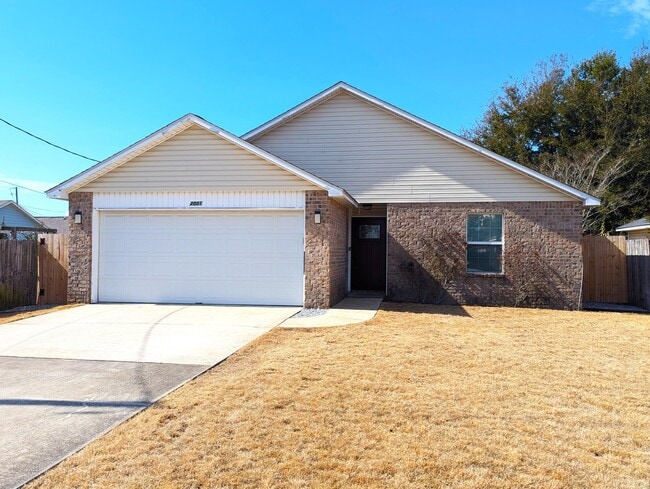 Building Photo - 2001 Presidio St