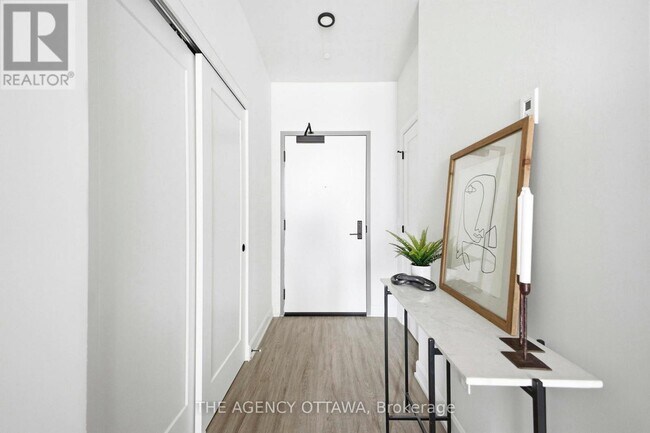 Photo - 56 Bayswater Ave Unité 103