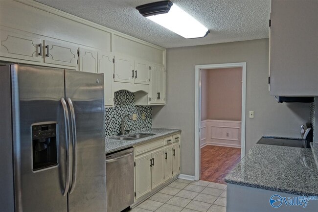 Photo - 14008 Coys Dr SE