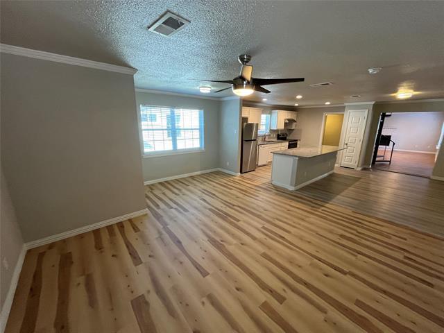 Photo - 3053 Rotan Ln