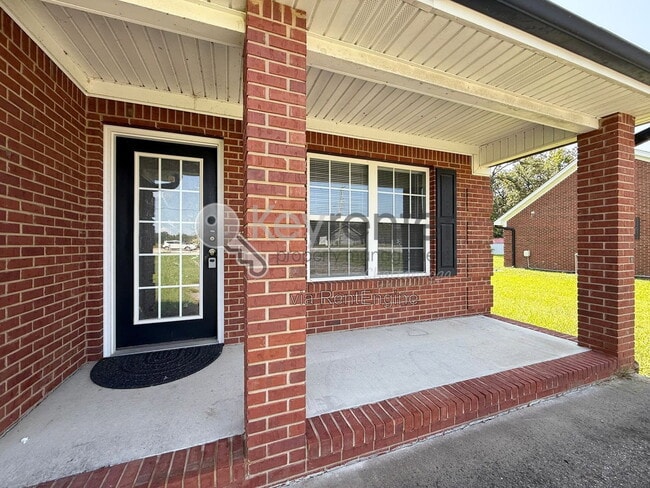 Photo - 8400 Hixson Pike