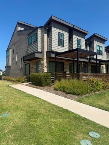 Photo - 800 Bandera Ct