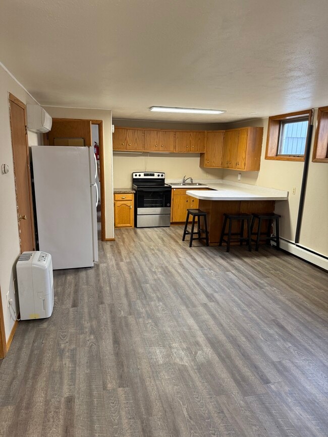 Building Photo - 702 30th Ave N Unit 702 #3