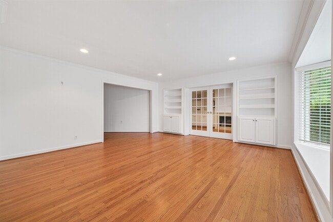 Photo - 5643 Piping Rock Ln