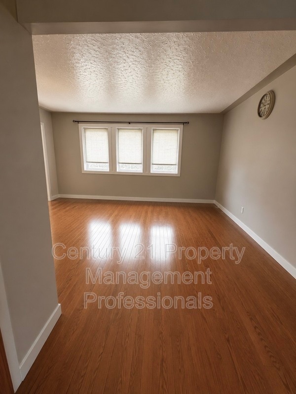 Photo - 9503 Sherridon Dr