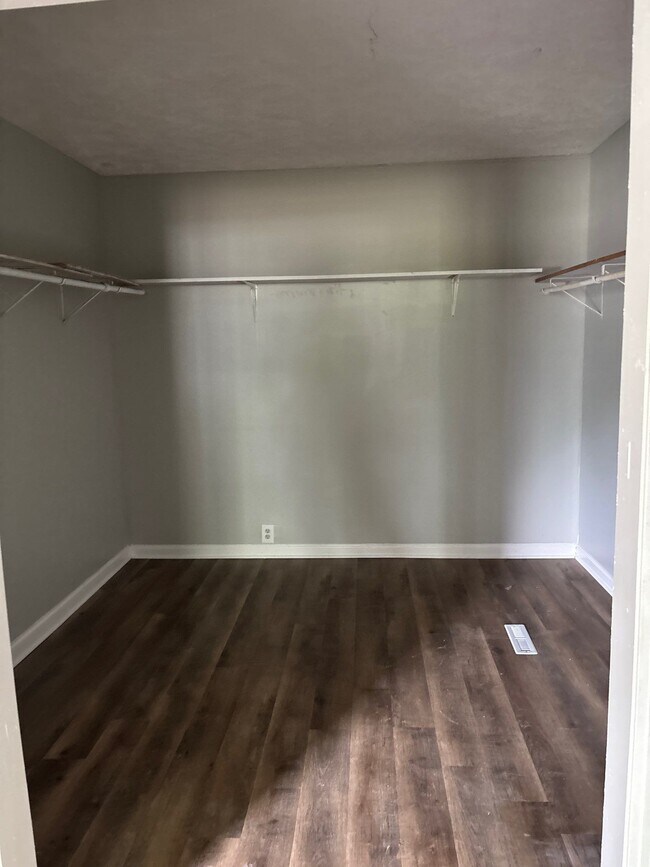 Photo - 137 Baker Ave