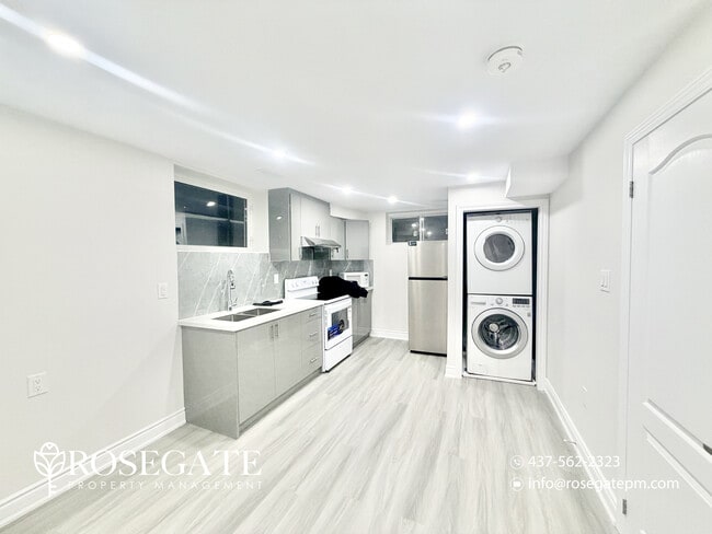 Photo - Pet-Friendly 1 Bedroom + Den Apartment with Parking in Kitchener Unit 2