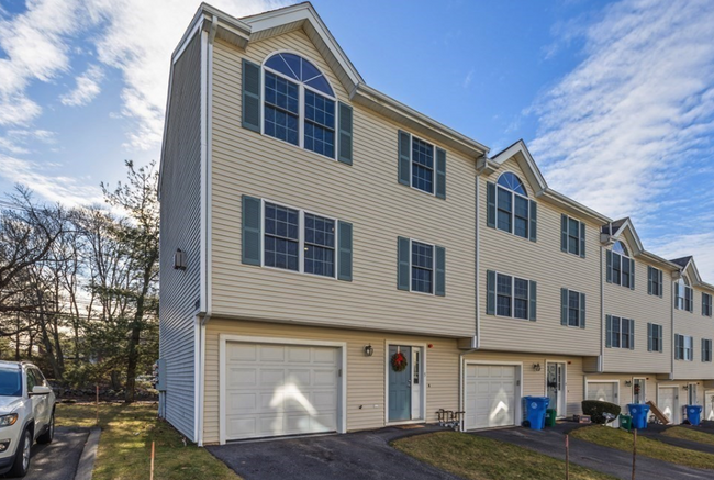 Photo - 995 Trapelo Rd Townhome