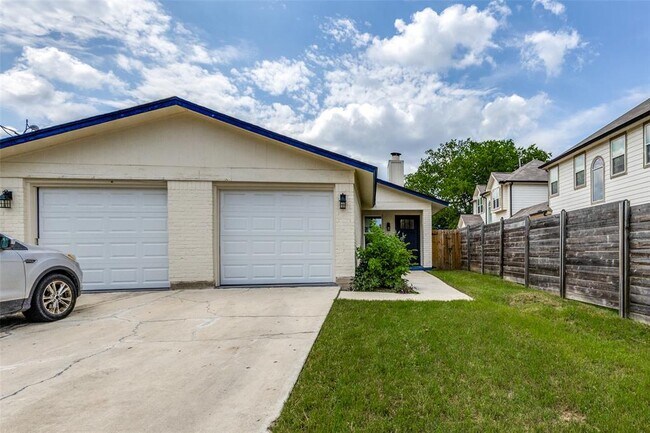 Photo - 7202 Carver Ave