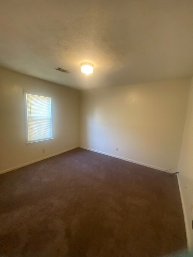 Photo - 2339 Schaul St Unit C