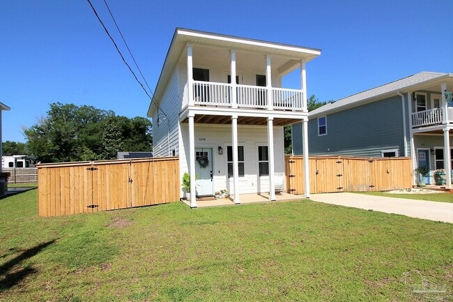 Building Photo - 5245 Viking Rd