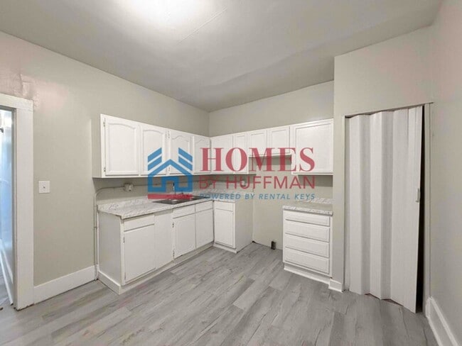 Photo - Three Bedroom House | Large Backyard