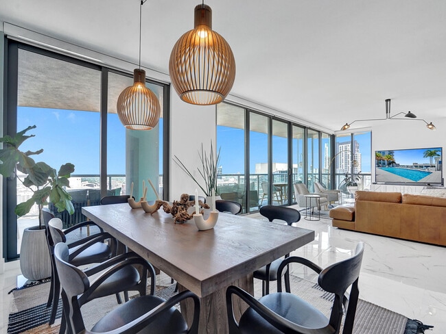 Photo - 100 E Las Olas Blvd Unit 3301