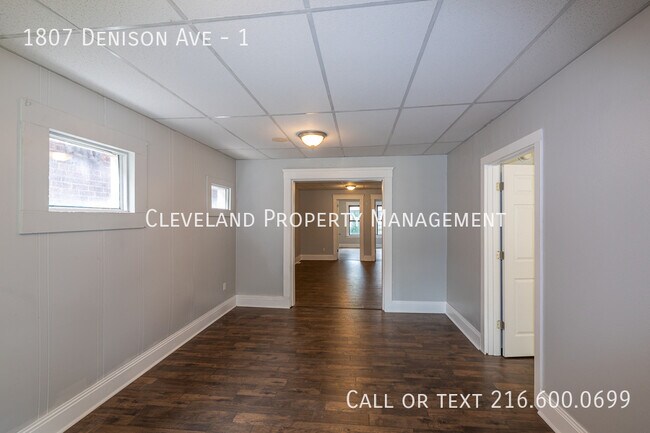 Photo - 1807 Denison Ave Unidad 1
