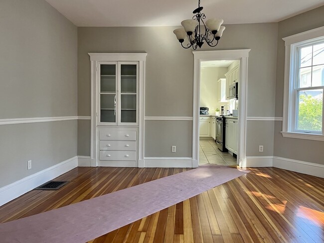 Photo - 72 Everett St Unit 1