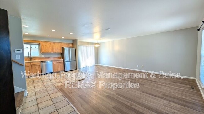 Photo - 1455 Babcock Rd