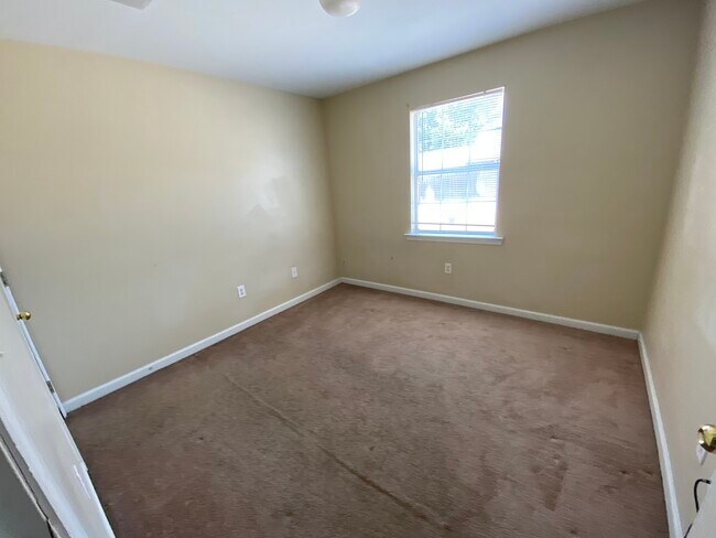 Creekside Apartments